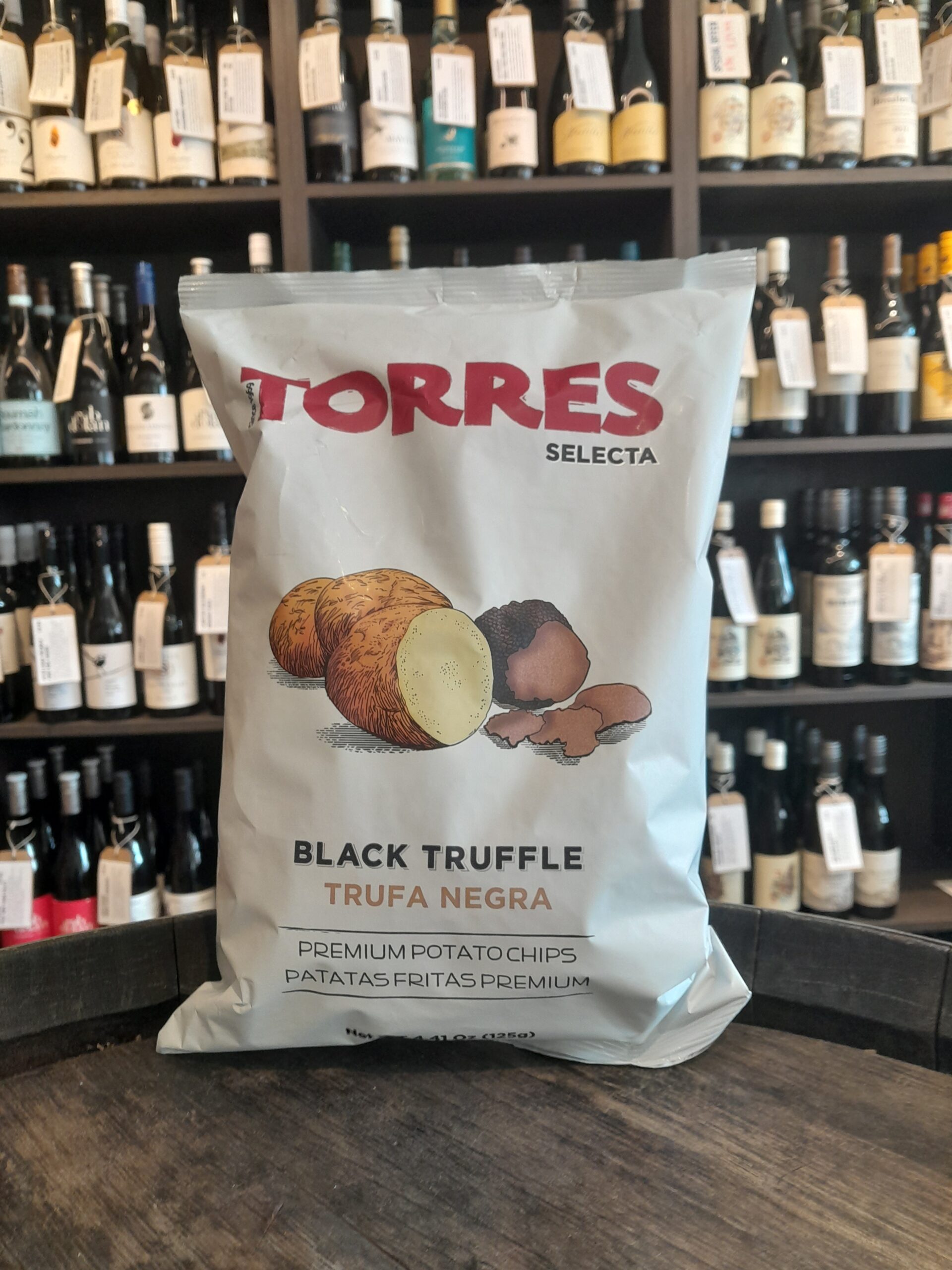 Torres Selecta Black Truffle Premium Potato Crisps 125g